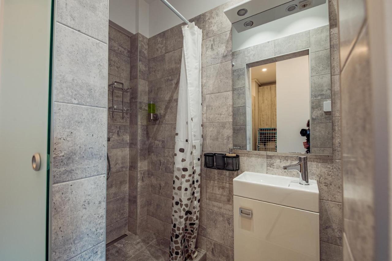 Cozy Penthousestudio Cityview W12 Бухарест Экстерьер фото